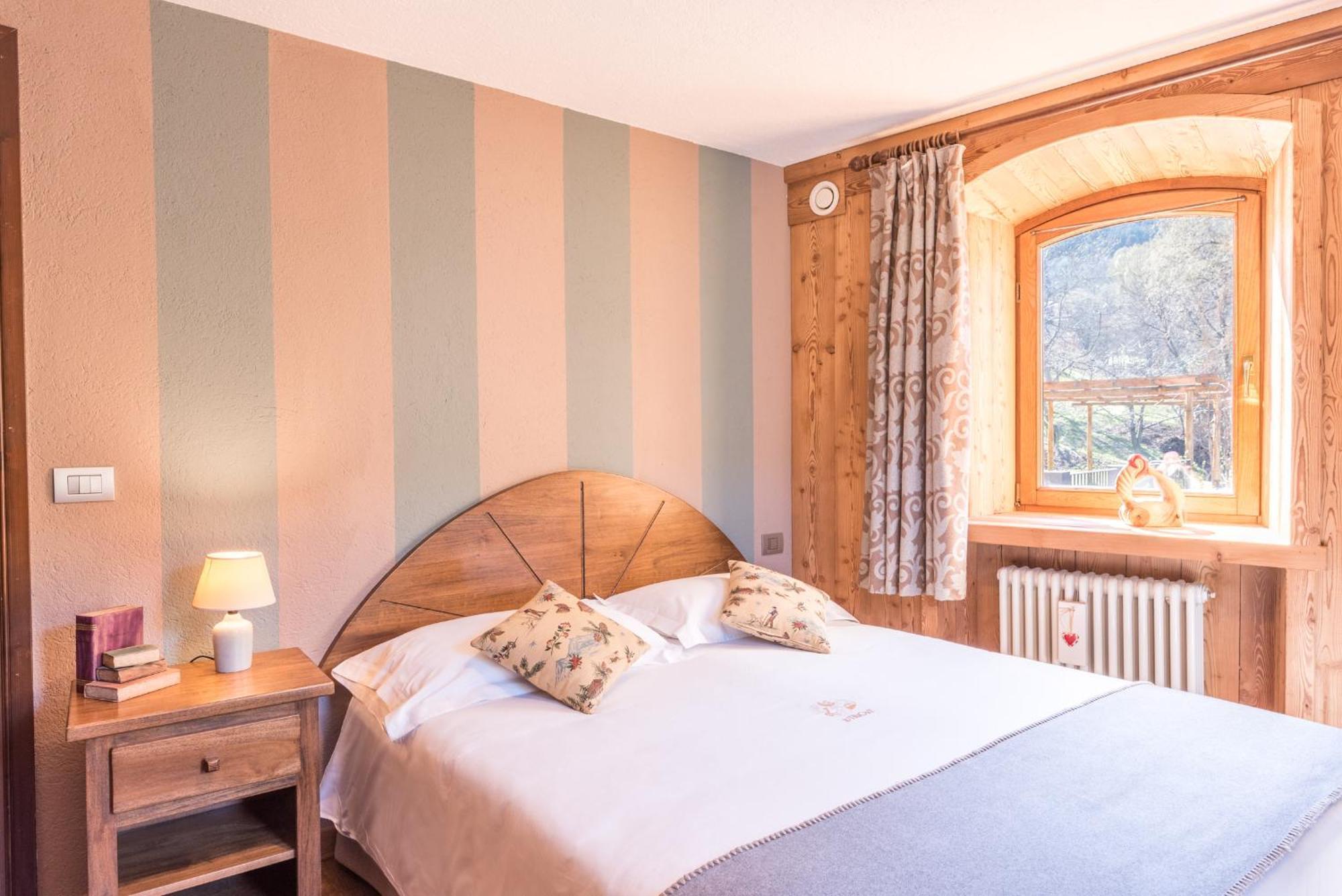 Maison Lo Triolet Introd Exteriör bild